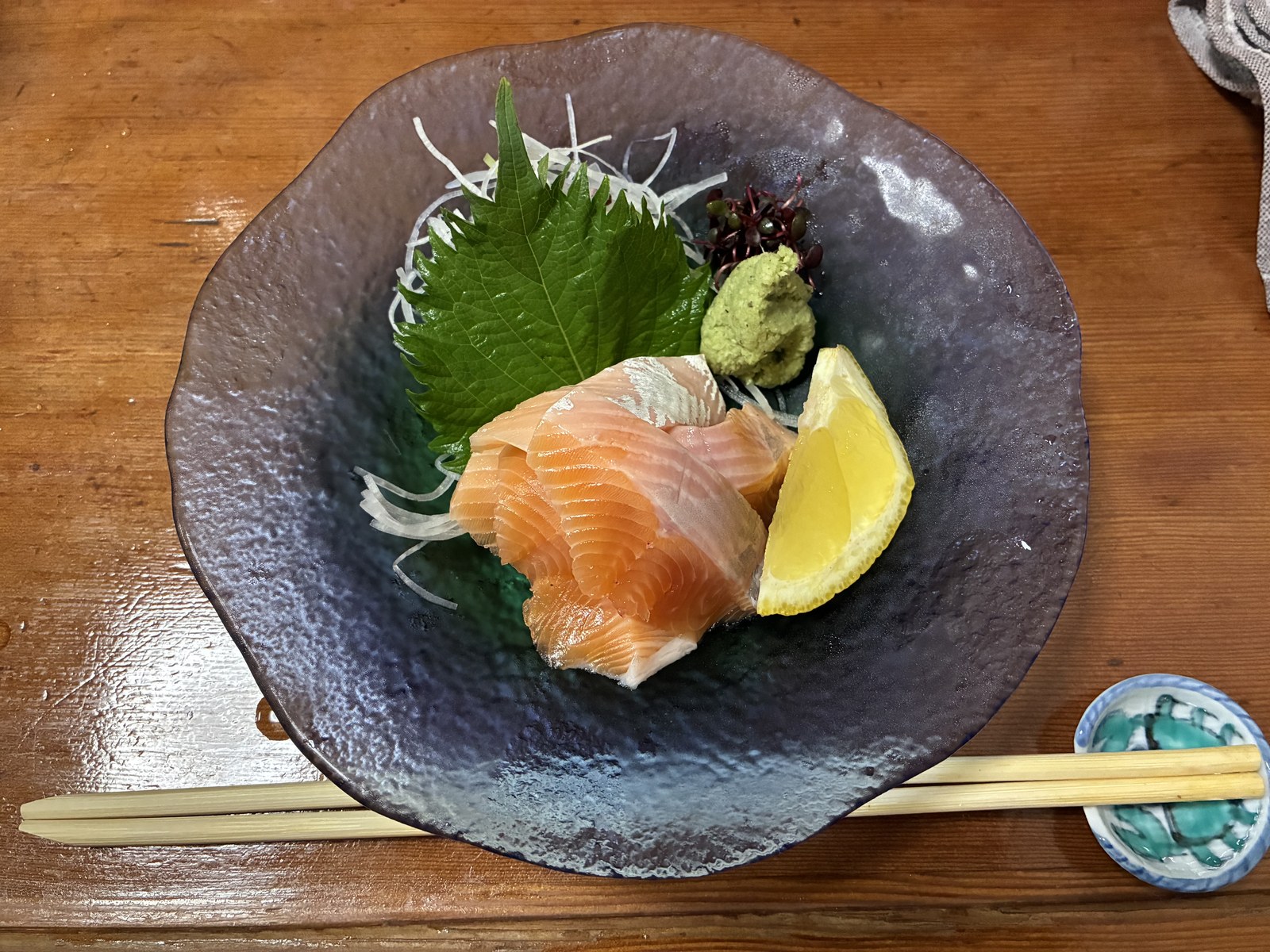 蔵家でいただいた琵琶湖のビワマスの刺身
