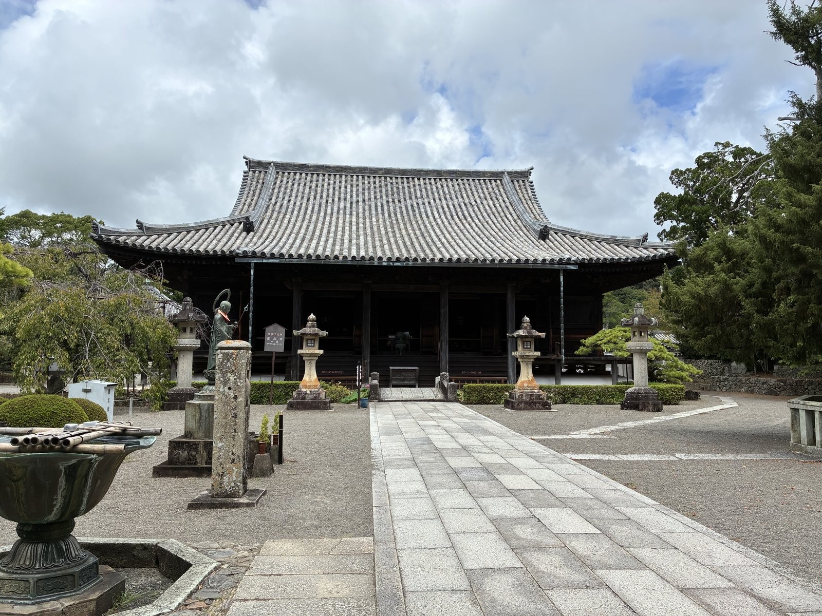 道成寺の本堂